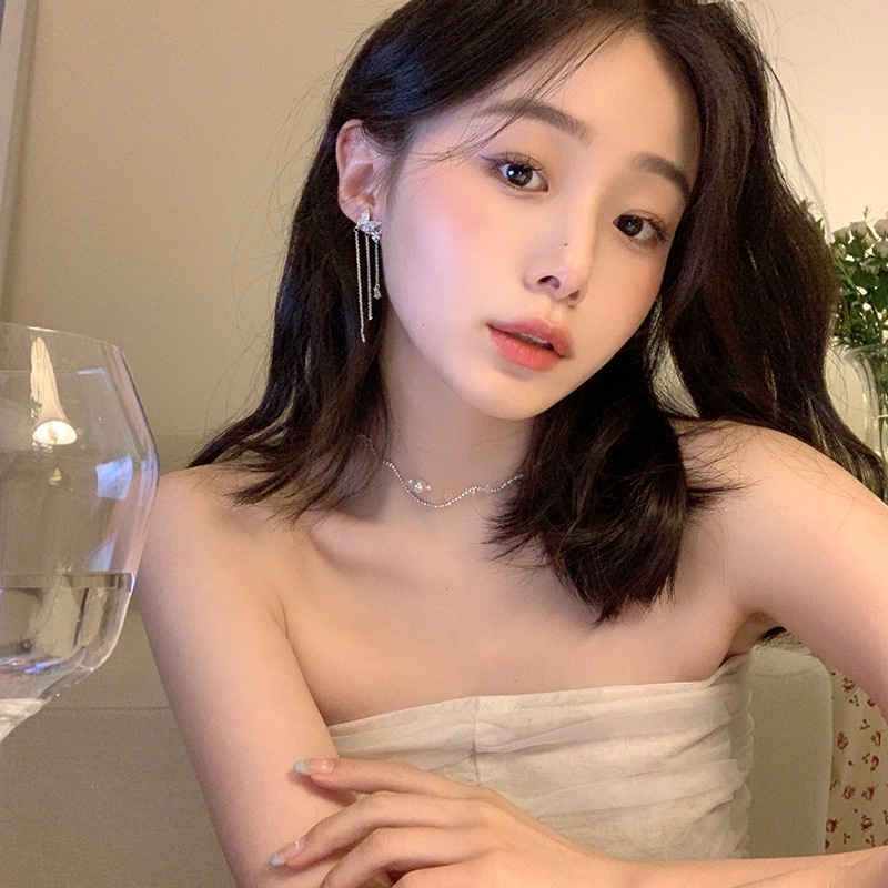 Đôi khuyên tai AHELLOGIRL dáng dài trang trí kiểu bướm xinh xắn cho nữ