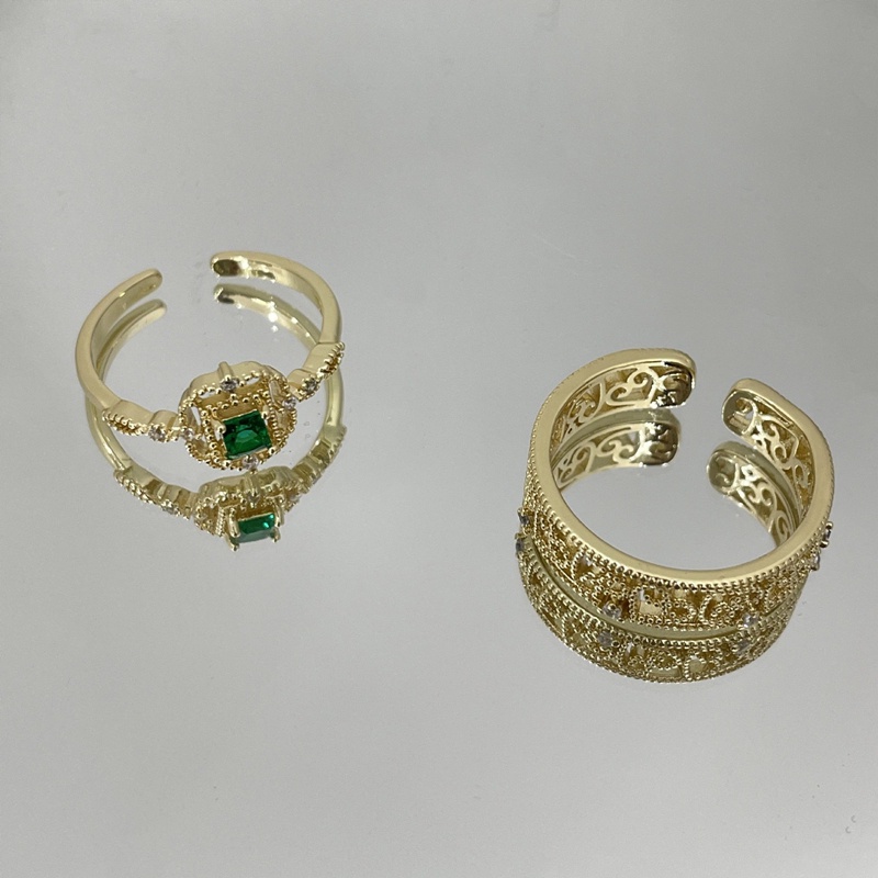 Nhẫn Cưới Đính Đá Zircon Hình Trái Tim Màu Xanh Lá Phong Cách Hàn Quốc Cho Nữ