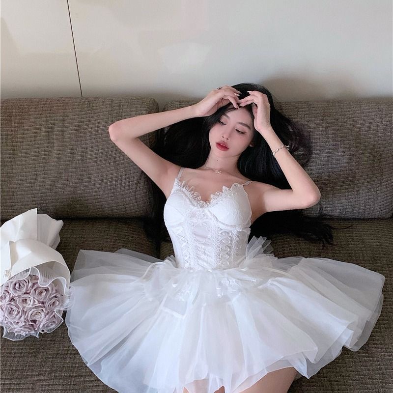 Set Áo Hai Dây + Chân Váy Lưới Màu Trắng Thiết Kế Mới Thời Trang Mùa Hè 2023 Theo Phong Cách Hàn Quốc