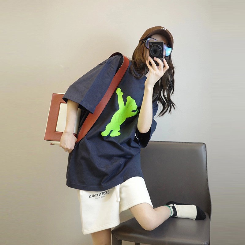 Phiên bản Hàn Quốc của bộ đồ thể thao nữ mùa hè đại học phong cách dạo phố cao quần đùi ngắn tay dáng rộng giản dị bộ đồ hai mảnh bộ đồ thường ngày