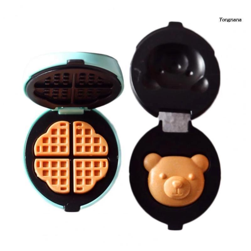 Bộ Đồ Chơi Làm Bánh Waffle Mini Bằng Nhựa Cho Nhà Búp Bê