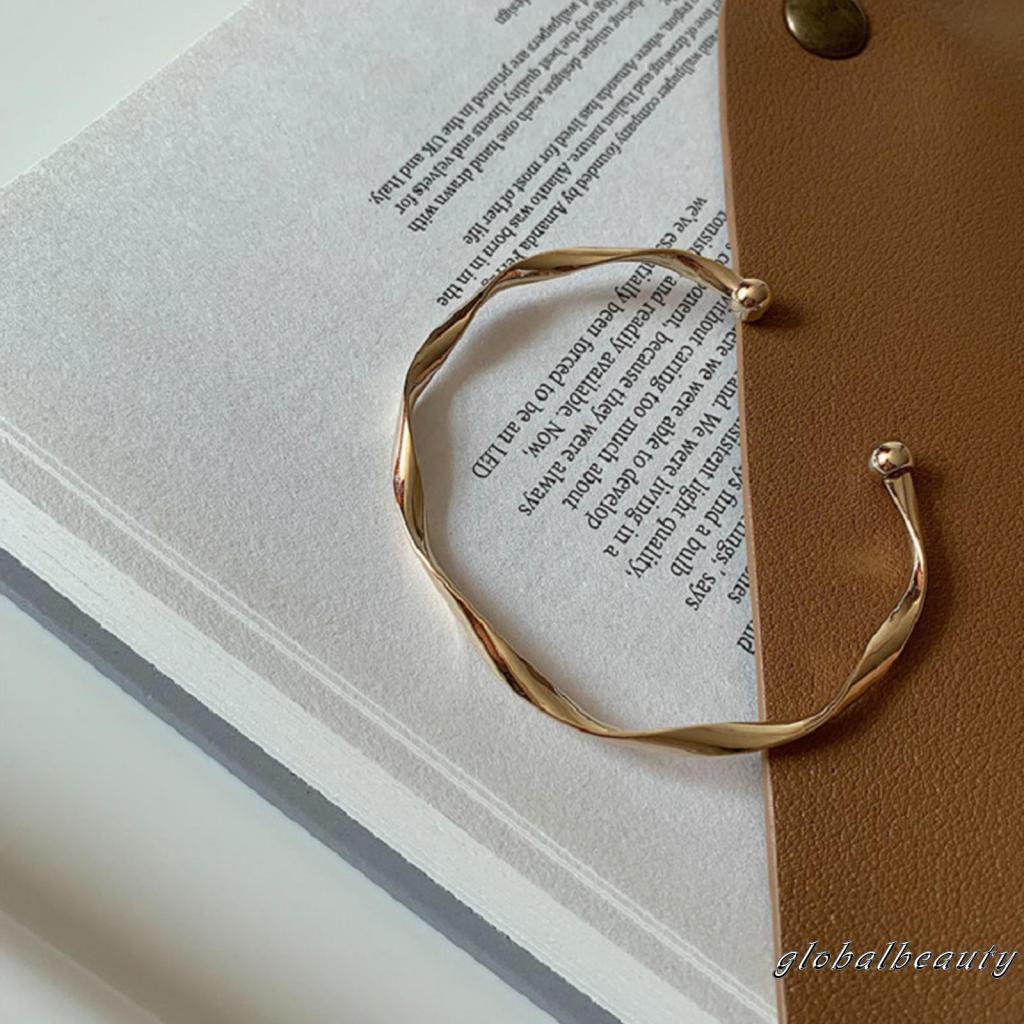 Vòng Đeo Tay Dạng Hở Màu Sắc Đơn Giản Thời Trang Cho Nữ