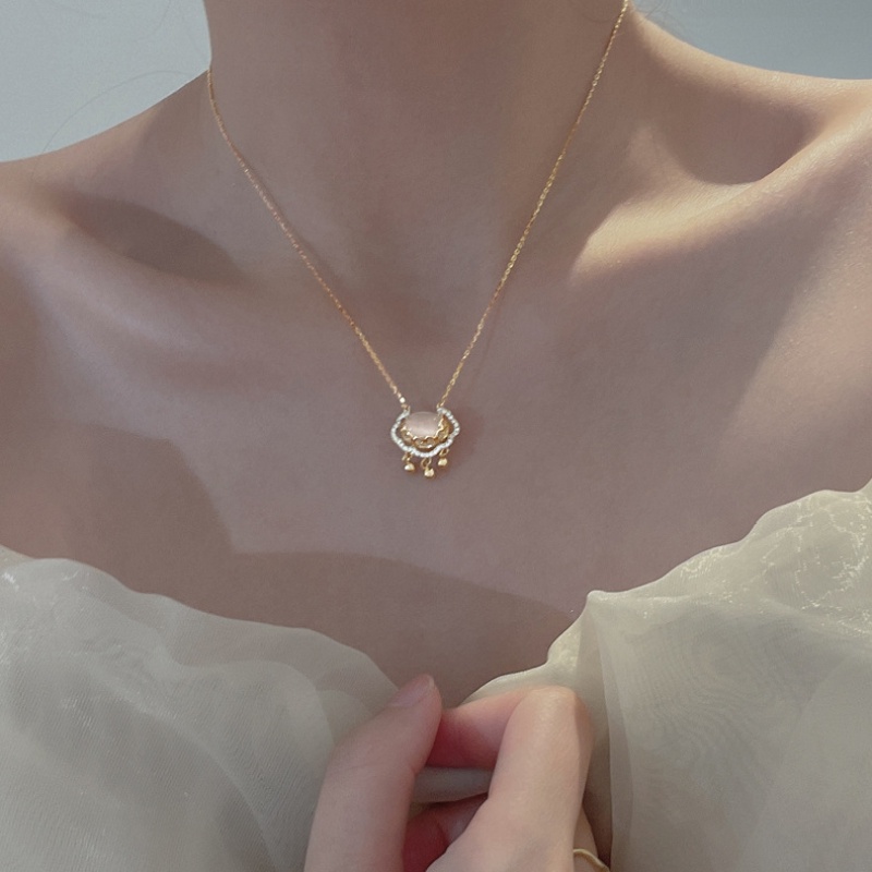 Vòng cổ Mặt Hình Đám Mây Thiết Kế Sang Trọng Cổ Điển