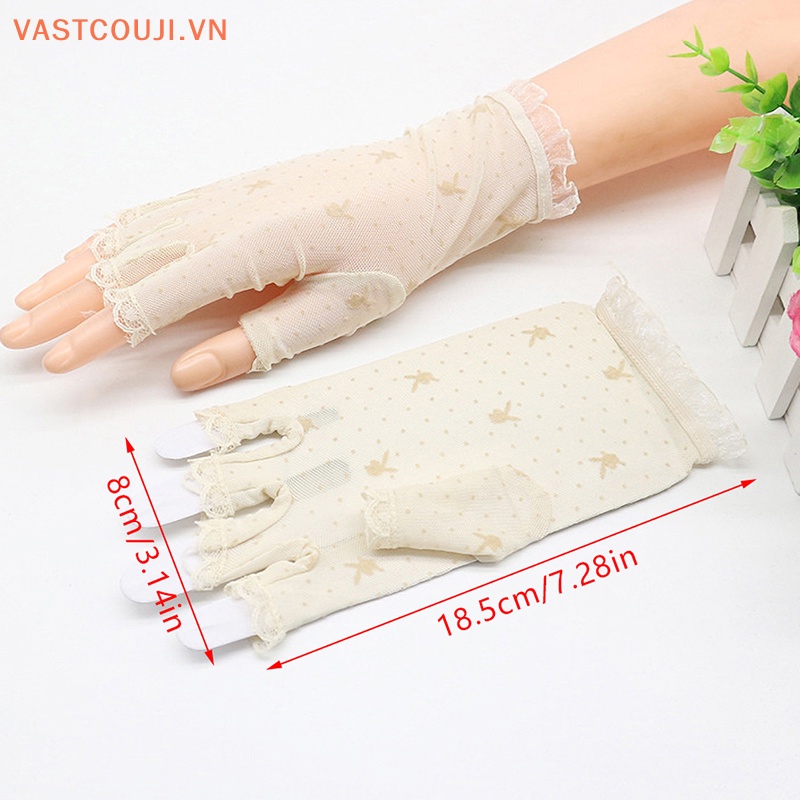 Găng Tay Bảo Vệ Chống Tia UV Khi Làm Móng