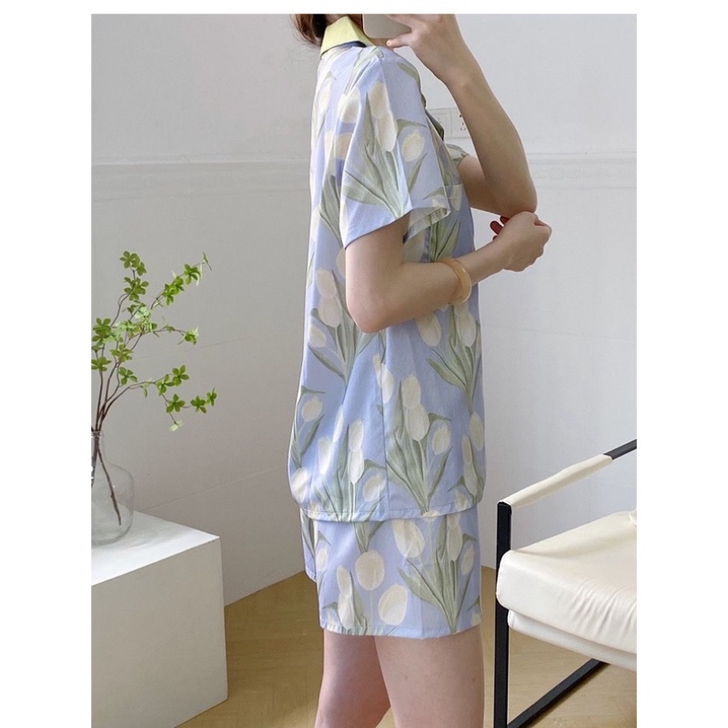 Bộ Đồ Ngủ Tay Ngắn Cổ Khóa Cài Hình Hoa Tulip Màu Sắc Retro Cao Cấp Dành Cho Nữ