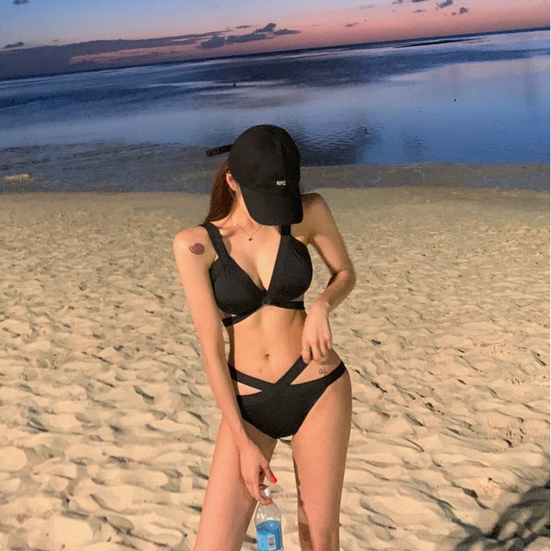 Bộ Bikini 2 Mảnh Buộc Dây Hở Lưng Phong Cách Âu Mỹ Quyến Rũ