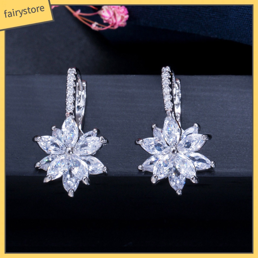 1 Đôi Bông Tai Hình Hoa Đính Đá Lấp Lánh Dùng Hàng Ngày