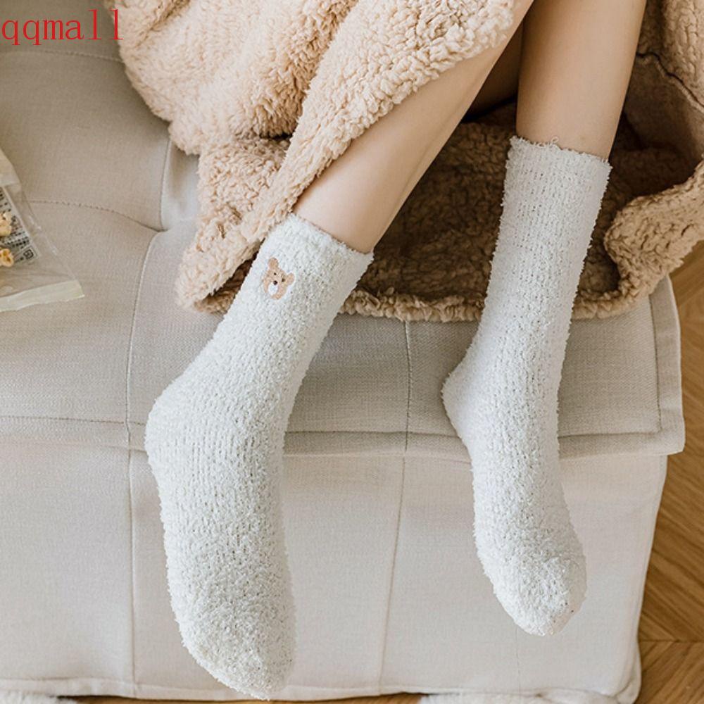 Vớ Nhung San Hô Dày Dặn Mềm Mại Thoáng Khí Họa Tiết Gấu Dễ Thương Cho Nữ