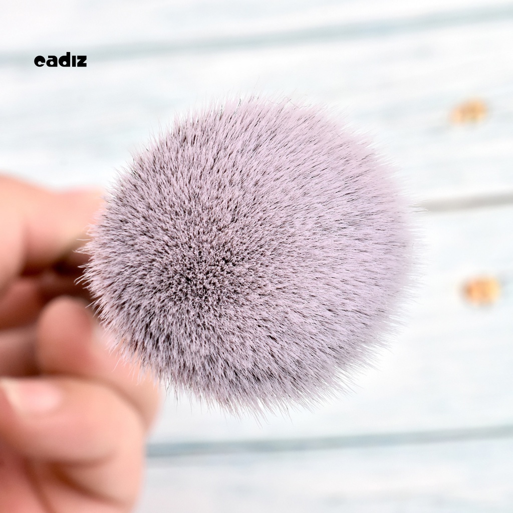 Cọ Trang Điểm Đầu Phẳng Gọn Nhẹ Cho Nữ