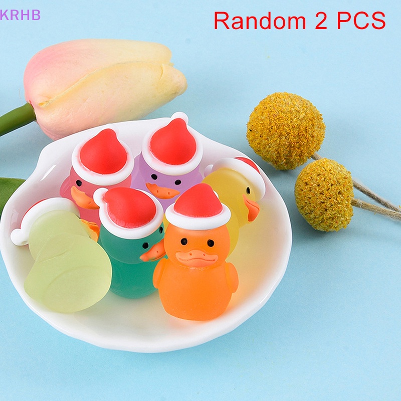 Set 2 Vịt Dạ Quang Dễ Thương Dùng Trang Trí Giáng Sinh Mới