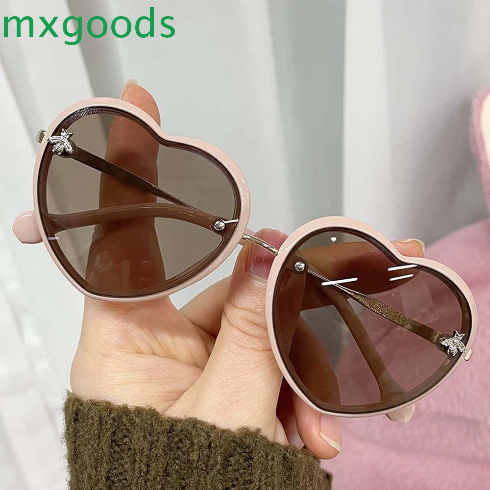 Kính Mát Hình Trái Tim Chống Phản Quang Dễ Thương Cho Bé