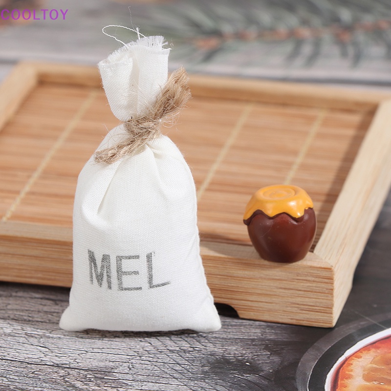 Set 3 Mô Hình Chai Mật Ong Mini Tỉ Lệ 1: 12 Dùng Để Trang Trí Nhà Búp Bê