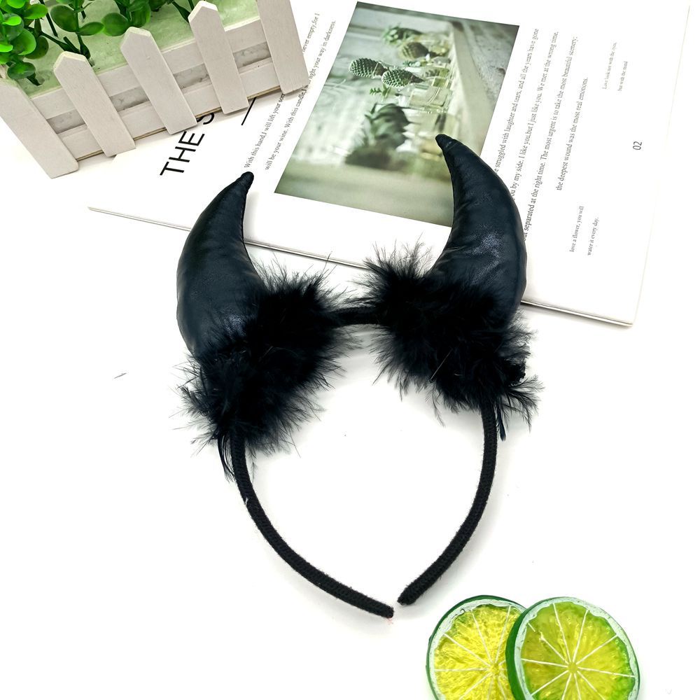 Băng Đô Cài Tóc Hình Tai Bò Sữa Màu Đỏ Đen Phong Cách Gothic Hóa Trang Halloween Cho Nữ