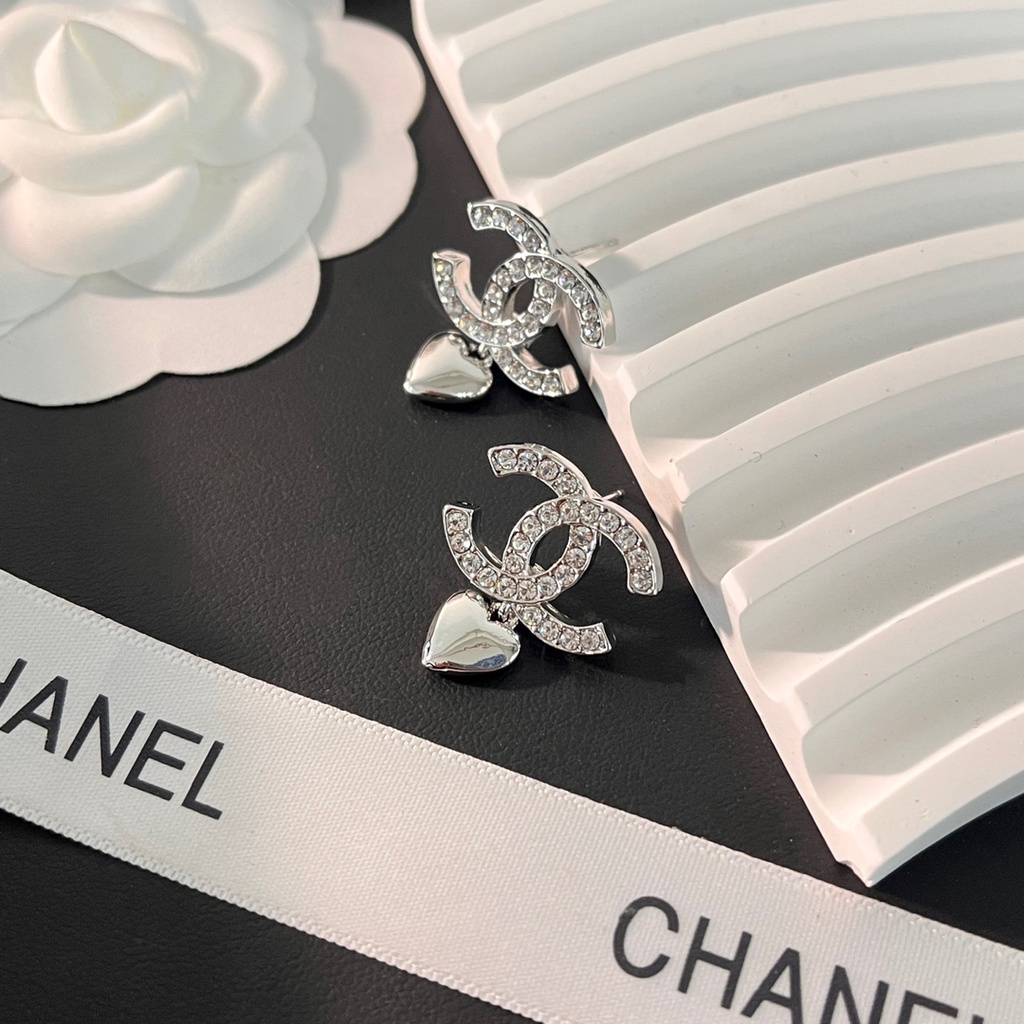 Bông Tai Bằng Thép Titan Chống Thấm Nước Không Gỉ In Logo Thời Trang Cho Nữ