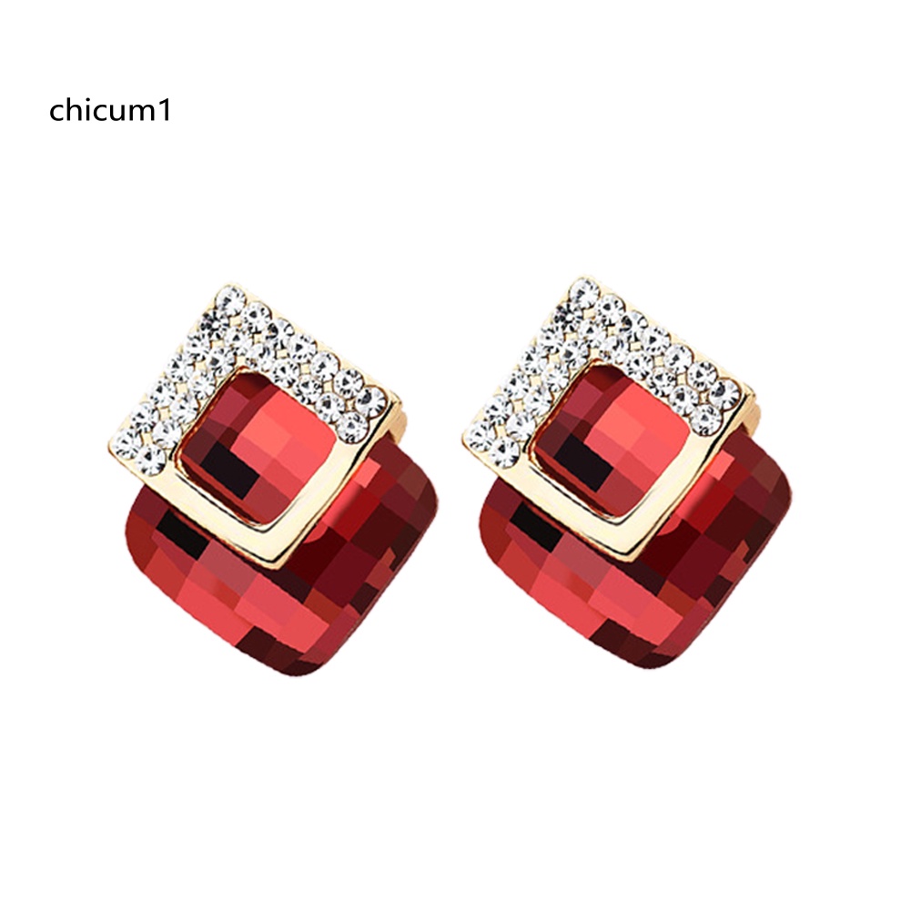 Khuyên Tai Nữ Trang Dáng Vuông Đính Đá Pha Lê Sang Trọng