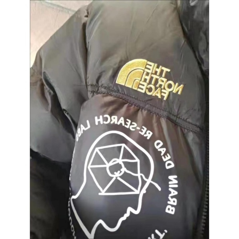 THE NORTH FACE Áo Khoác Cổ Đứng The North Facexrain Dead100% Chính Hãng TNF Co-Brand In Họa Tiết Graffiti Cổ Điển Giữ Ấm Cho Nam Và Nữ