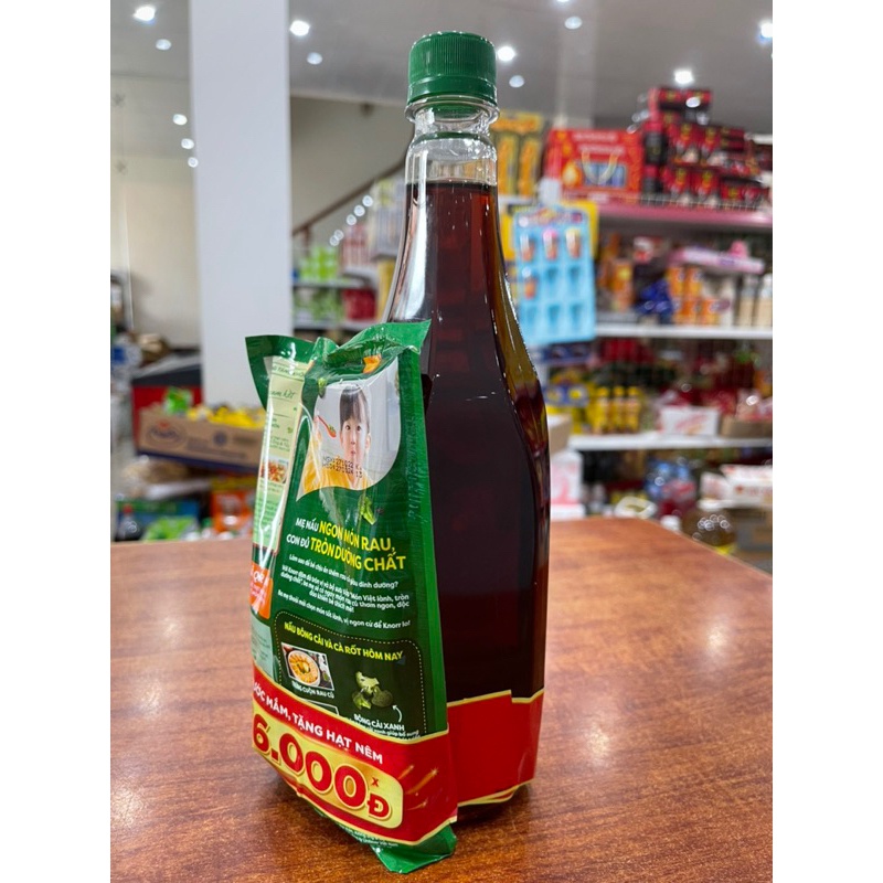 Nước mắm Knorr ngon tròn vị 750ml tặng gói hạt nên knorr 150g