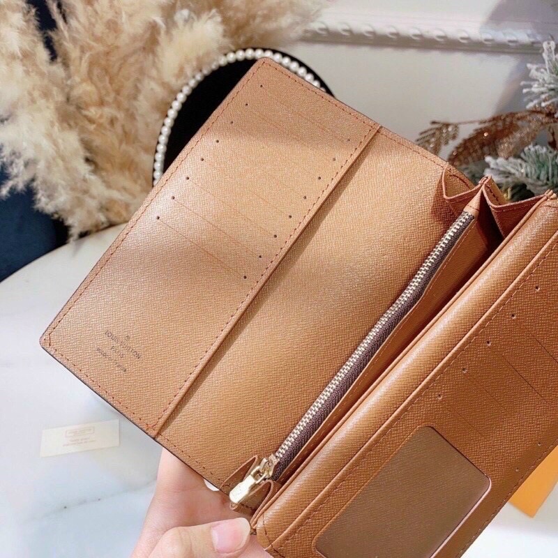 Ví L.V khoá gài sang - xịn hàng cao cấp