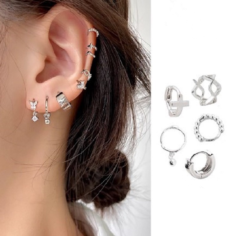 Khuyên Tai Hình Thoi Rỗng Đơn Giản Dễ Phối Đồ Mẫu Mới 2023 Dành Cho Học Sinh