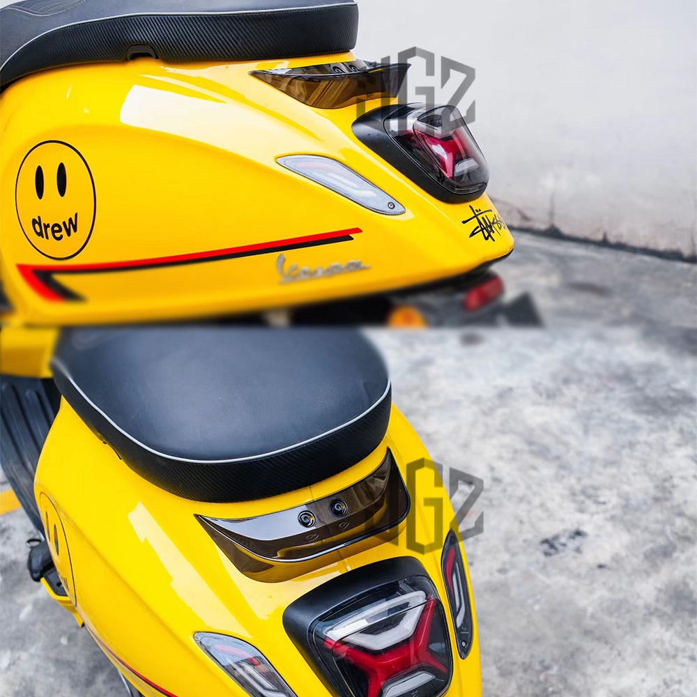 Vỏ Bọc Đuôi Xe Máy Vespa Sprint Primavera 125 150 2013-2023 Bằng Sợi Carbon