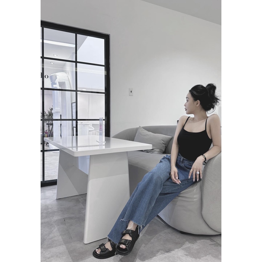 Quần jean suông nút chéo