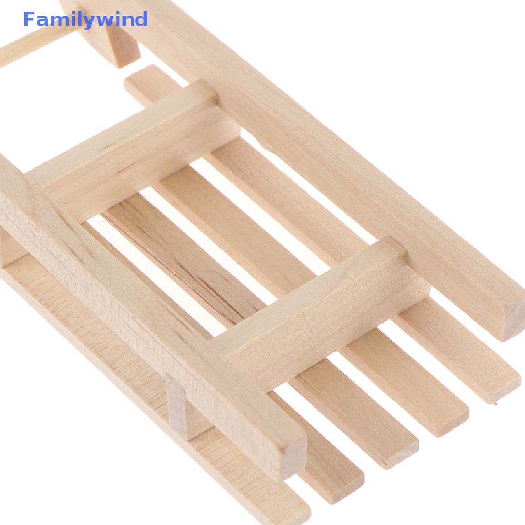 Mô Hình Giáng Sinh Mini 1 / 12 Dùng Để Trang Trí Nhà Búp Bê