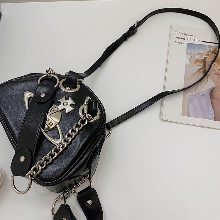 Túi Đeo Vai Vivienne Westwood YK2 Phong Cách Punk Mới Cho Nữ