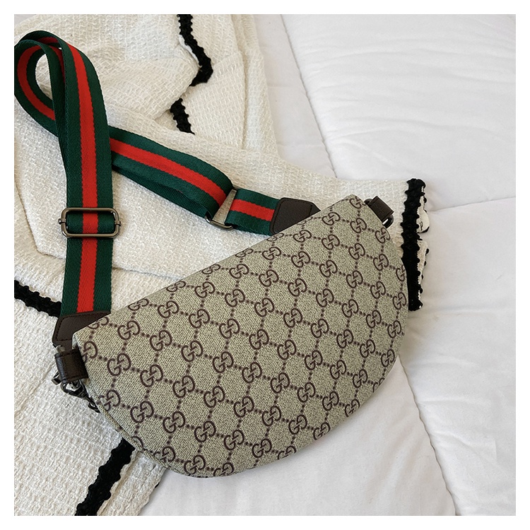 Men's and Women's Sling Bag Casual Elegant Classic Retro One-Shoulder Side Packet Shoulder Crossbody Bag