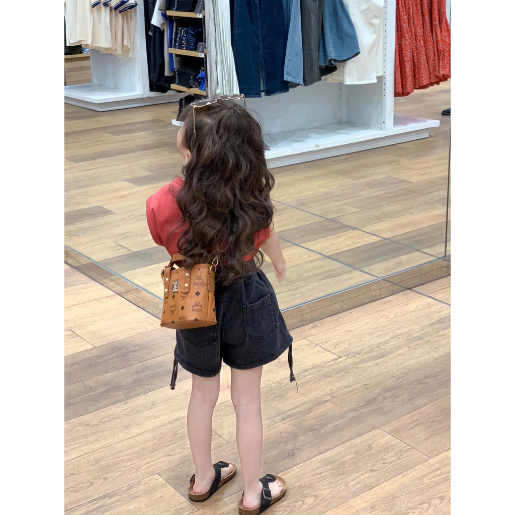 Set Áo Thun Không Tay Cổ Tròn Màu Trơn Và Quần Short Denim Thời Trang Mùa Hè 2023 Mới Cho Bé Gái
