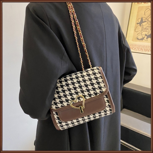 Túi Đeo Chéo Hình Vuông Cỡ Nhỏ Phối Dây Đeo Sợi Xích Phong Cách Cổ Điển Thời Trang Cho Nữ