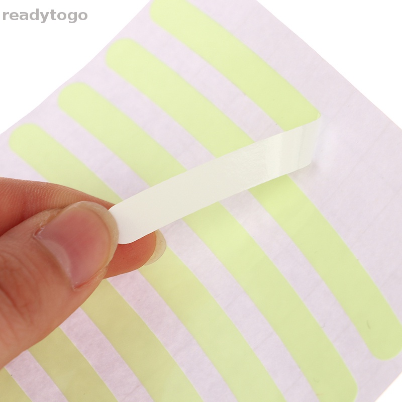 Bộ 20 Miếng Dán Trục Bánh Xe Phản Quang An Toàn Cho Xe Hơi