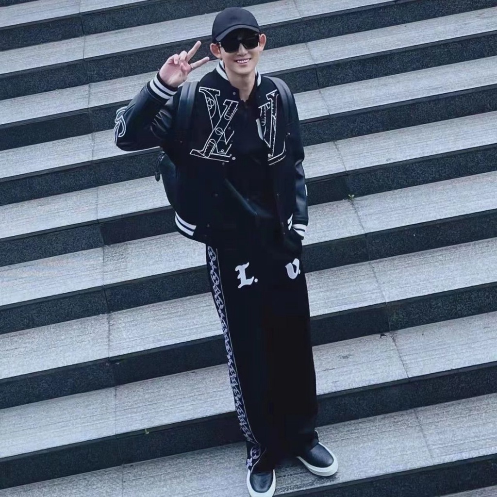 Áo Khoác Bóng Chày In logo louis vuitton Cá Tính Cho Nam Và Nữ