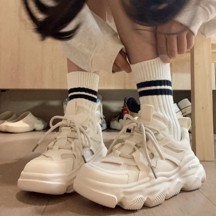 Giày Thể Thao Đế Dày Phối Lưới Thoáng Khí Thời Trang Năng Động