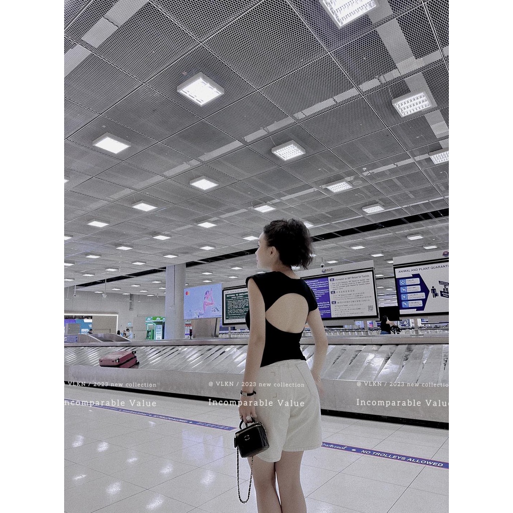 Áo tay liền khoét lưng