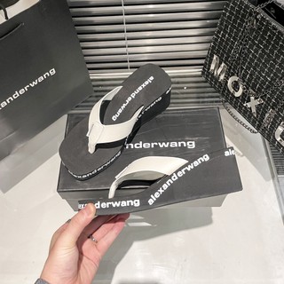 Dép xỏ ngón đế xuồng thời trang mùa hè