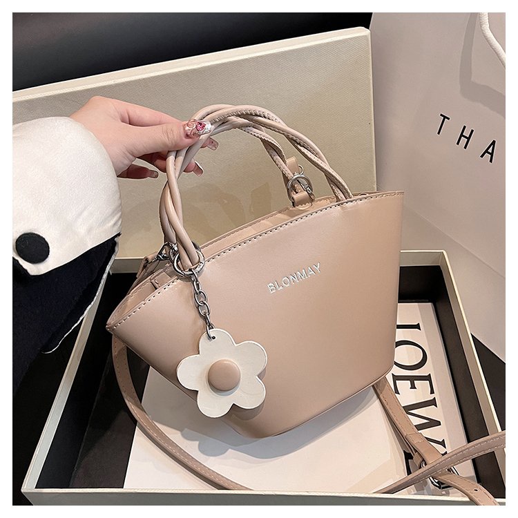 Túi Xách Đeo Vai Màu Sắc Tương Phản Hợp Thời Trang