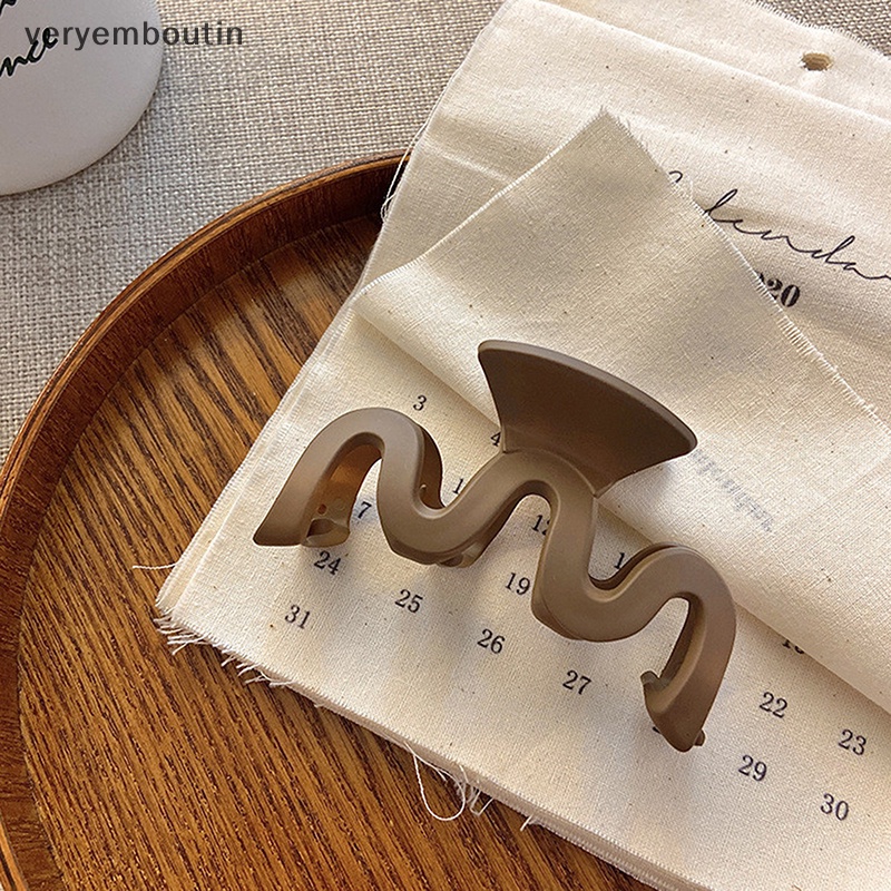 Kẹp Tóc Càng Cua Trơn Bằng Nhựa Acrylic Hàn Quốc 1 Cái