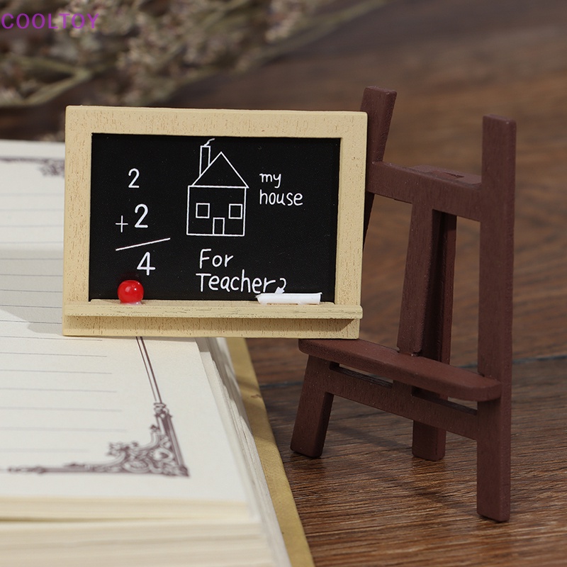 Cooltoy Bảng Đen Mini Với Phụ Kiện Trang Trí Lớp Học Nhà Búp Bê