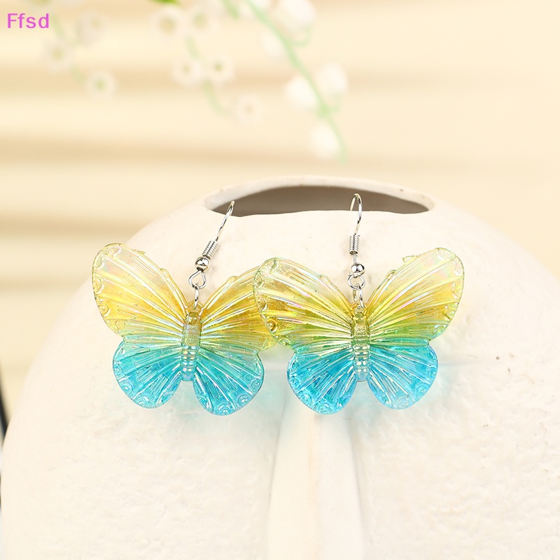 1 Đôi Bông Tai Acrylic Hình Bướm Nhiều Màu Thời Trang Dành Cho Nữ