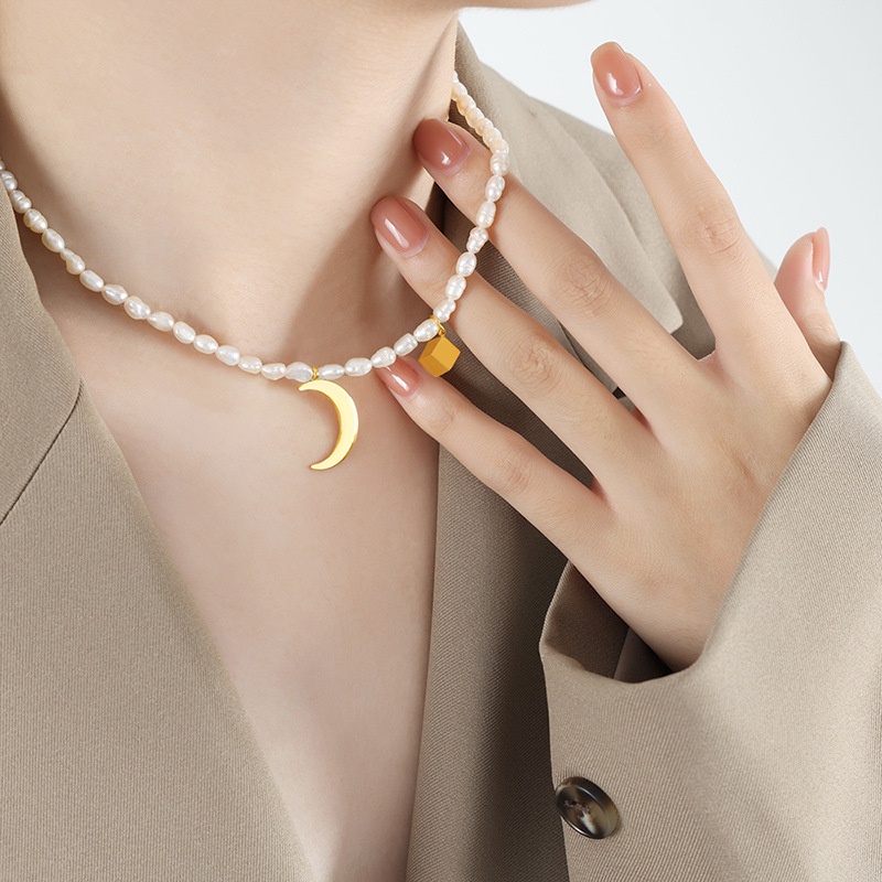 Vòng cổ Bằng Thép Titan Đính Ngọc Trai Tự Nhiên Không Màu Phong Cách Âu Mỹ Thanh Lịch Thời Trang Cho Nữ