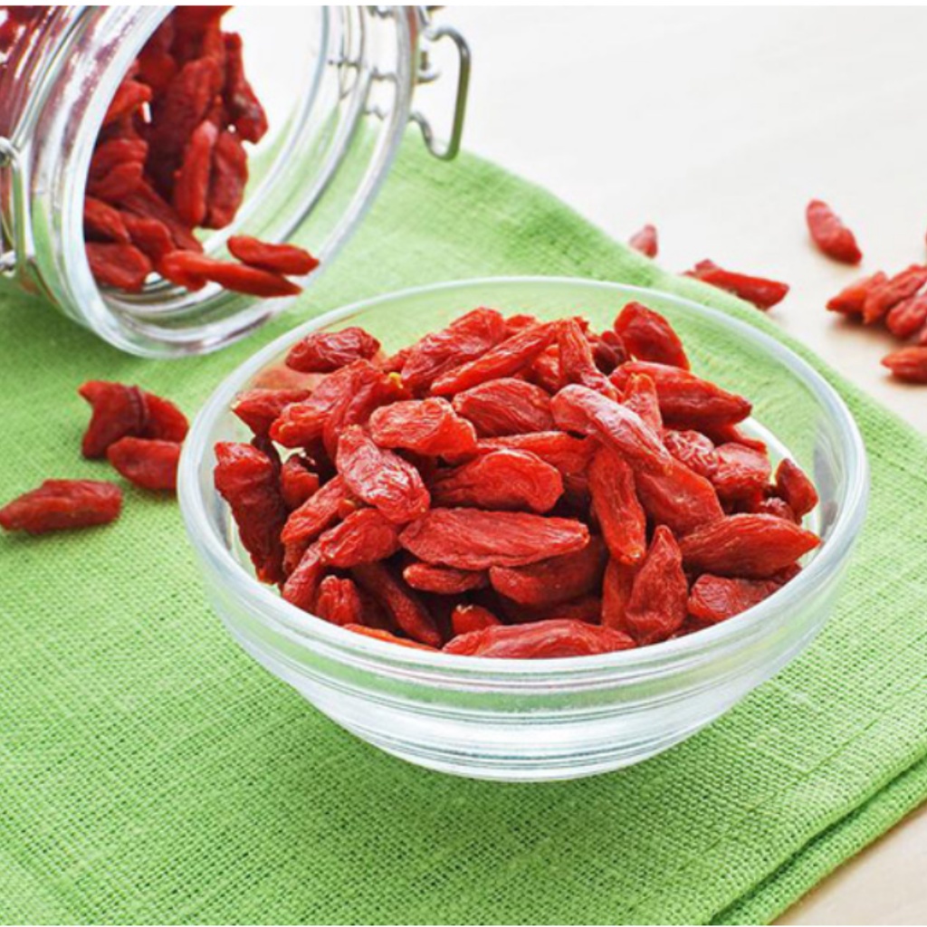 Sét 300g Kỷ Tử Đỏ Sấy Lạnh Thảo Dược Zone giúp cải thiện thị lực làm đẹp da tốt cho phổi hỗ trợ giảm cân