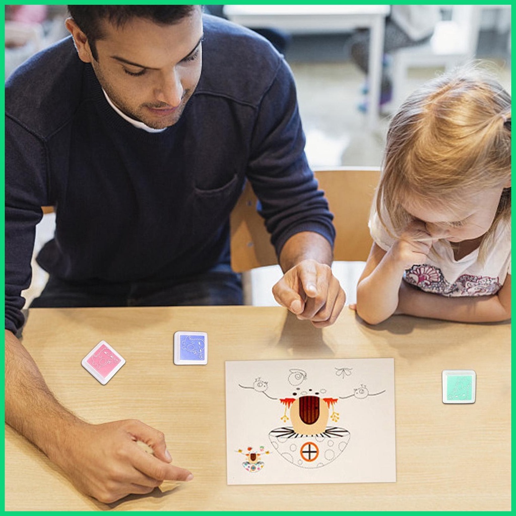 Bộ 30 Tấm 12 / 24 Màu Vẽ Ngón Tay Nghệ Thuật Có Thể Giặt Được Dành Cho Trẻ Em