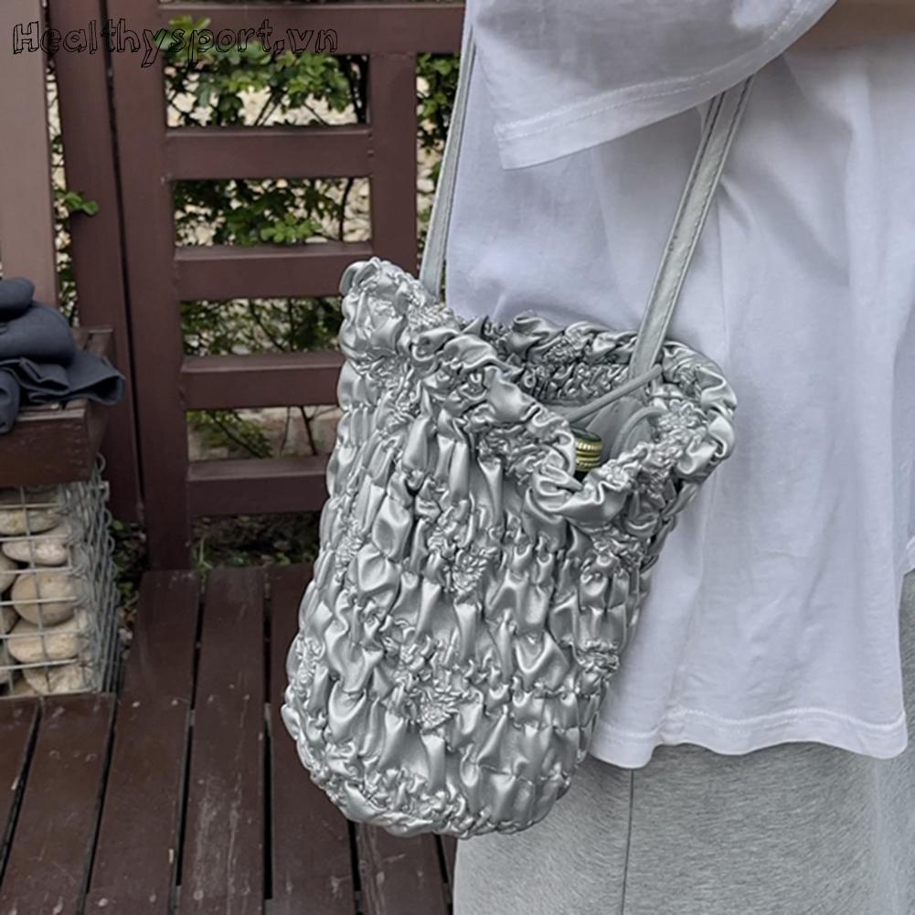 Túi Đeo Chéo Rút Dây Màu Bạc Thời Trang Cho Nữ