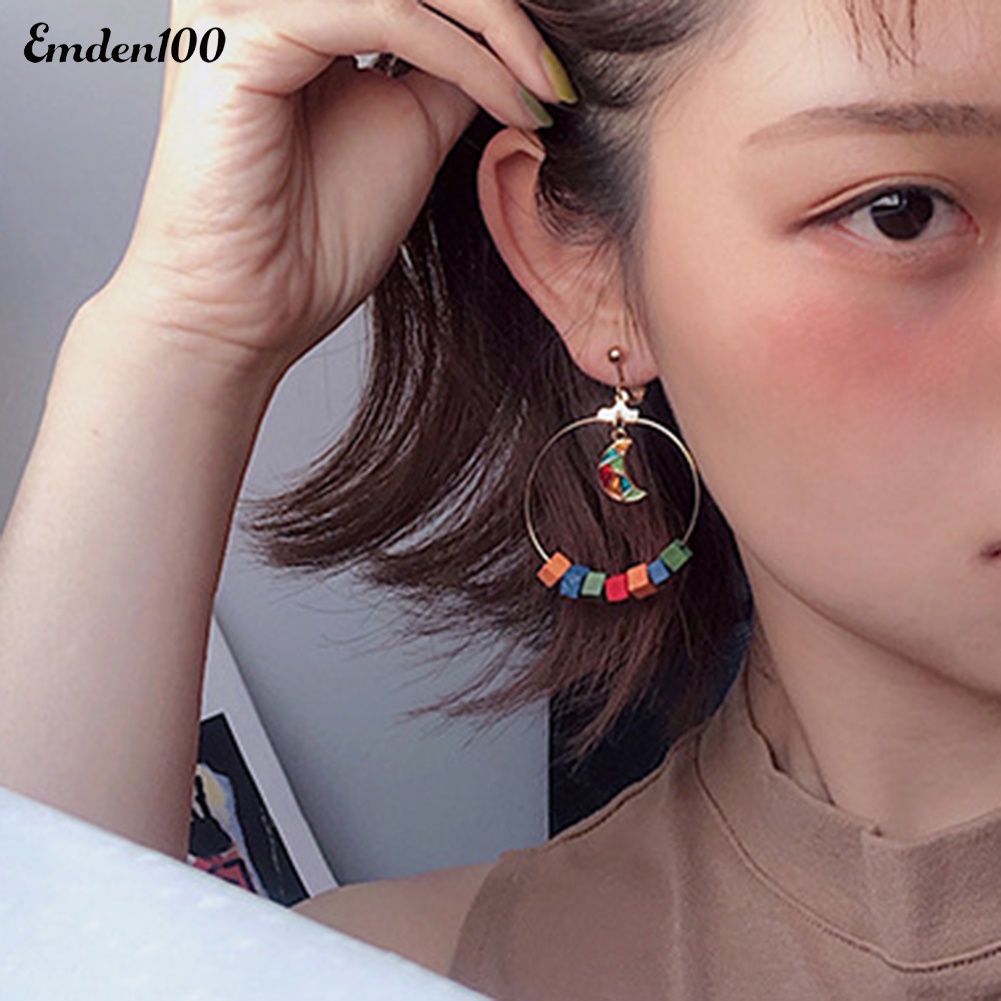 Đôi Khuyên Tai Dài Bản Tròn Gắn Mặt Trăng Thời Trang Cho Nữ