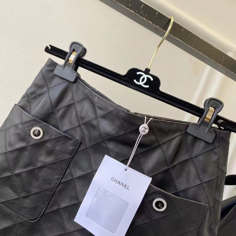 Chân Váy Da Cừu Sọc Ca Rô Đính Đá Thời Trang Mùa Thu Mới 2023