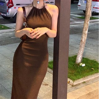 Đầm Dệt Kim Hở Lưng Màu Sắc Cà Phê Phong Cách Quyến Rũ
