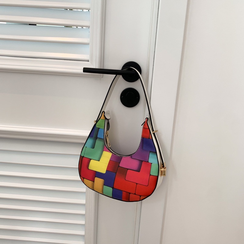 Túi Xách Đeo Chéo Vai Màu Sắc Tương Phản Thời Trang Mùa Xuân 2023