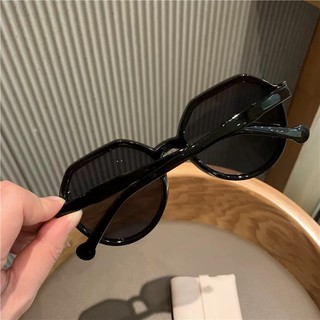 Mắt Kính Mát Thời Trang NHỰA 820 🕶😊