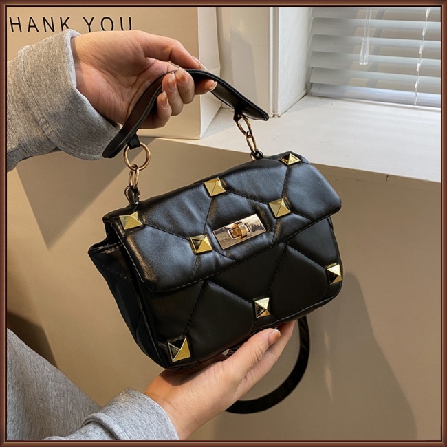 Túi Đeo Chéo Giả Da Đính Đinh Tán Thời Trang Dành Cho Nữ