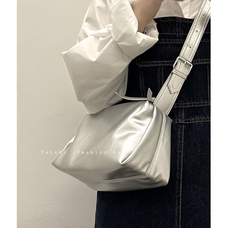Túi Xách Đeo Vai / Kẹp Nách Màu Bạc Thời Trang Mùa Hè Hàn Quốc 2023 Mới Cho Nữ
